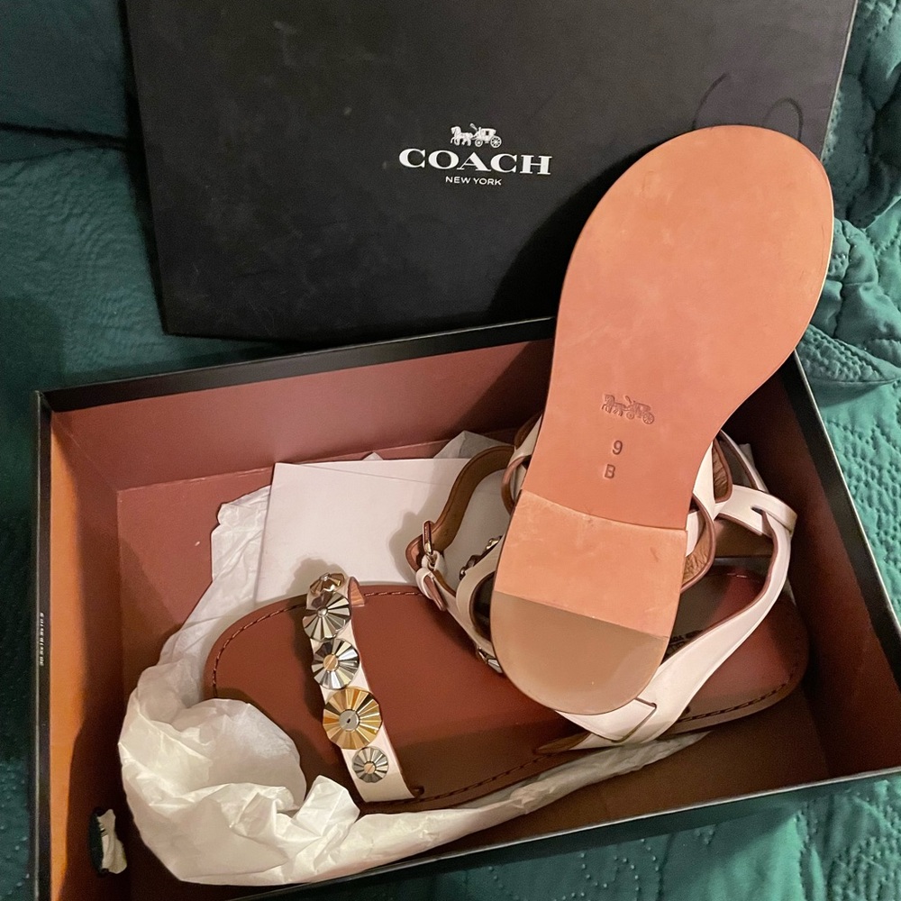 🌸COACH Sandals w/ Box🌸